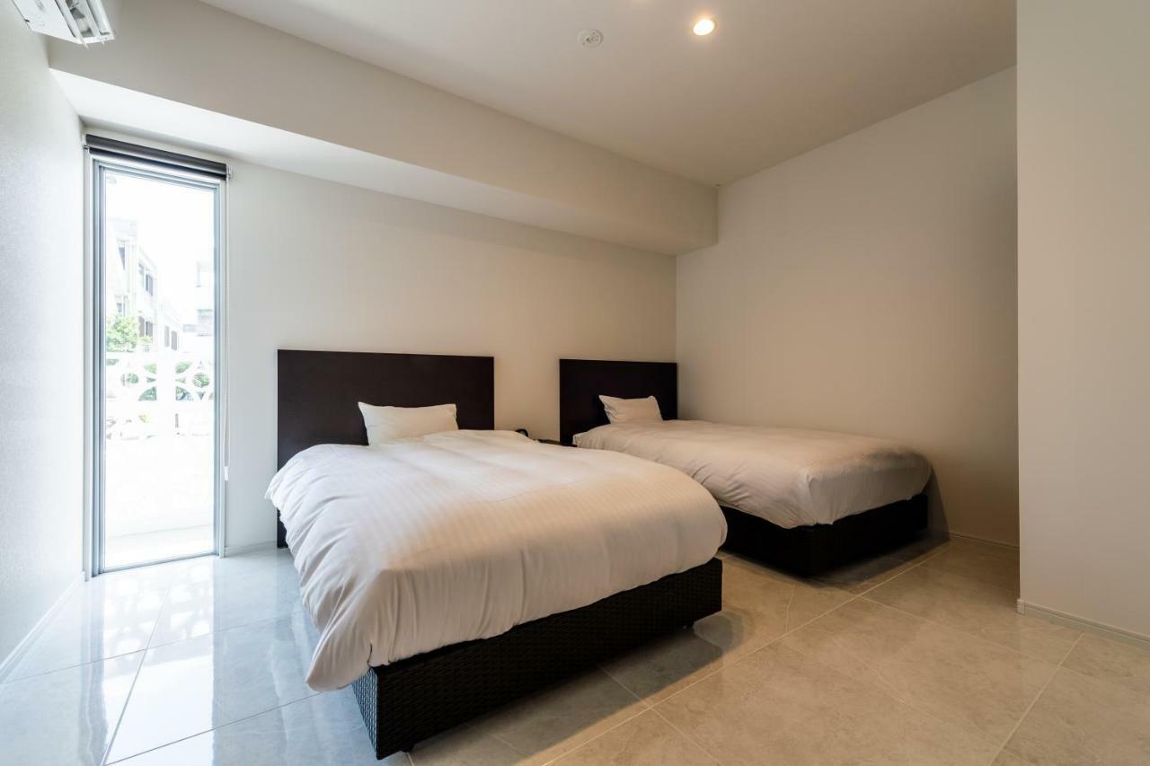 Condo Royal Ryu Kyu Chatan Exterior photo